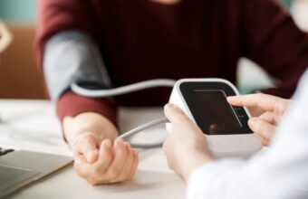 New Study Reveals Gaps in Smartwatchs Ability to Detect Undiagnosed High Blood Pressure