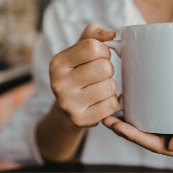 Photo Daily Coffee Consumption Linked to Enhanced Mood and Health Benefits