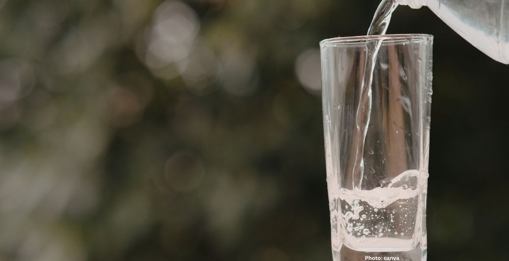 Photo Hydration Insights Hot Water vs Cold Water for Optimal Health