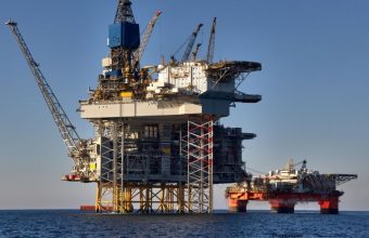 Photo Supreme Court Rules in Favor of Oil and Gas Companies in Environmental Lawsuits