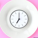 Photo The Role of Dinner Timing in Enhancing Digestion and Sleep Quality