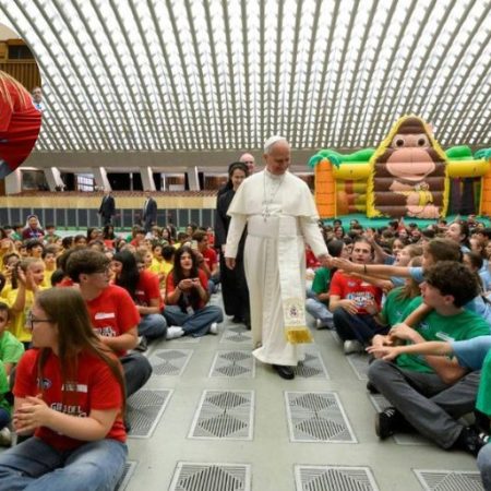 GNN Pope Leo XIV Advocates for Human Connection Over Technology at Vatican Summer Camp