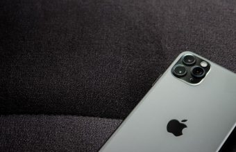Studies Link Smartphone Adoption to Sharp Decline in Fertility Rates