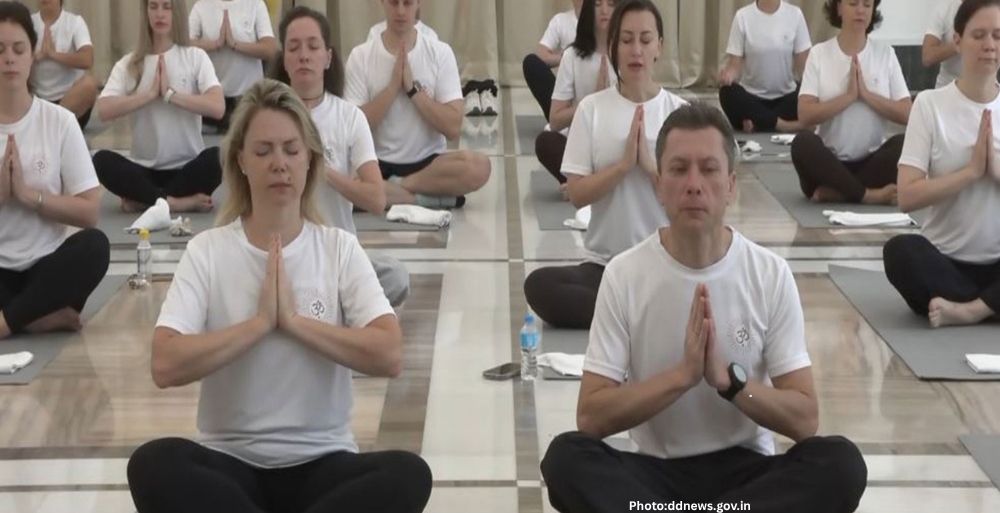 Russian Embassy in New Delhi Marks International Day of Yoga Underscoring Cultural Ties and Global Practice