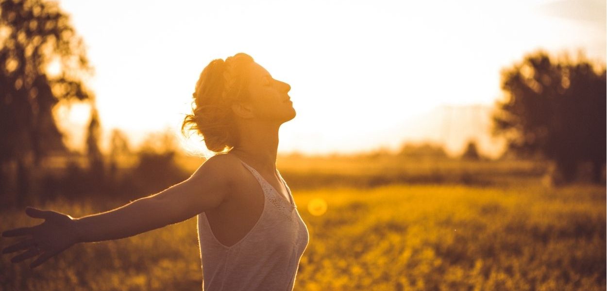 Exploring the Interconnection of Breath and Beauty in Daily Life