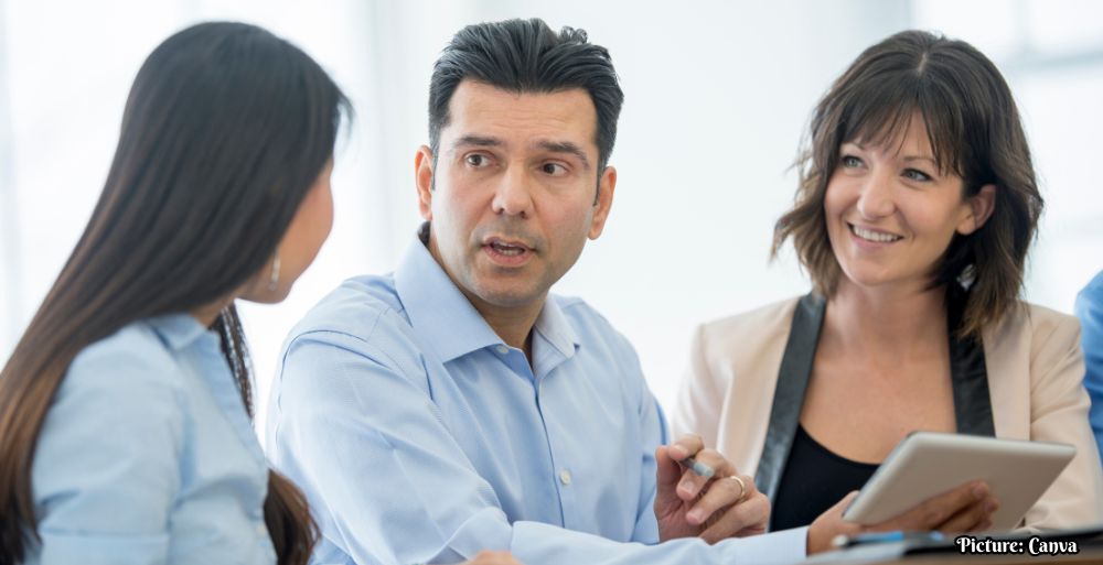 GNN Expert Strategies for Responding to Anger in Conversations