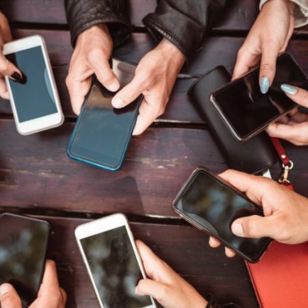 GNN Journalist Nayeema Raza Advocates Pre Internet Habits to Combat Screen Addiction