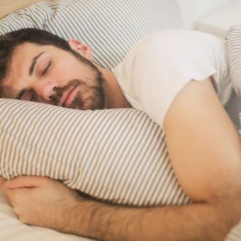 GNN Survey Reveals Family Work and Financial Pressures Significantly Impact Adult Sleep Quality