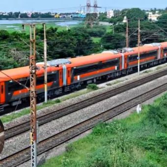 GNN Indian Railways Achieves Historic Milestone with First Live Heart Transport on Vande Bharat Express