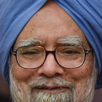 GNN Cambridge University Honors Manmohan Singh with Portrait Unveiling